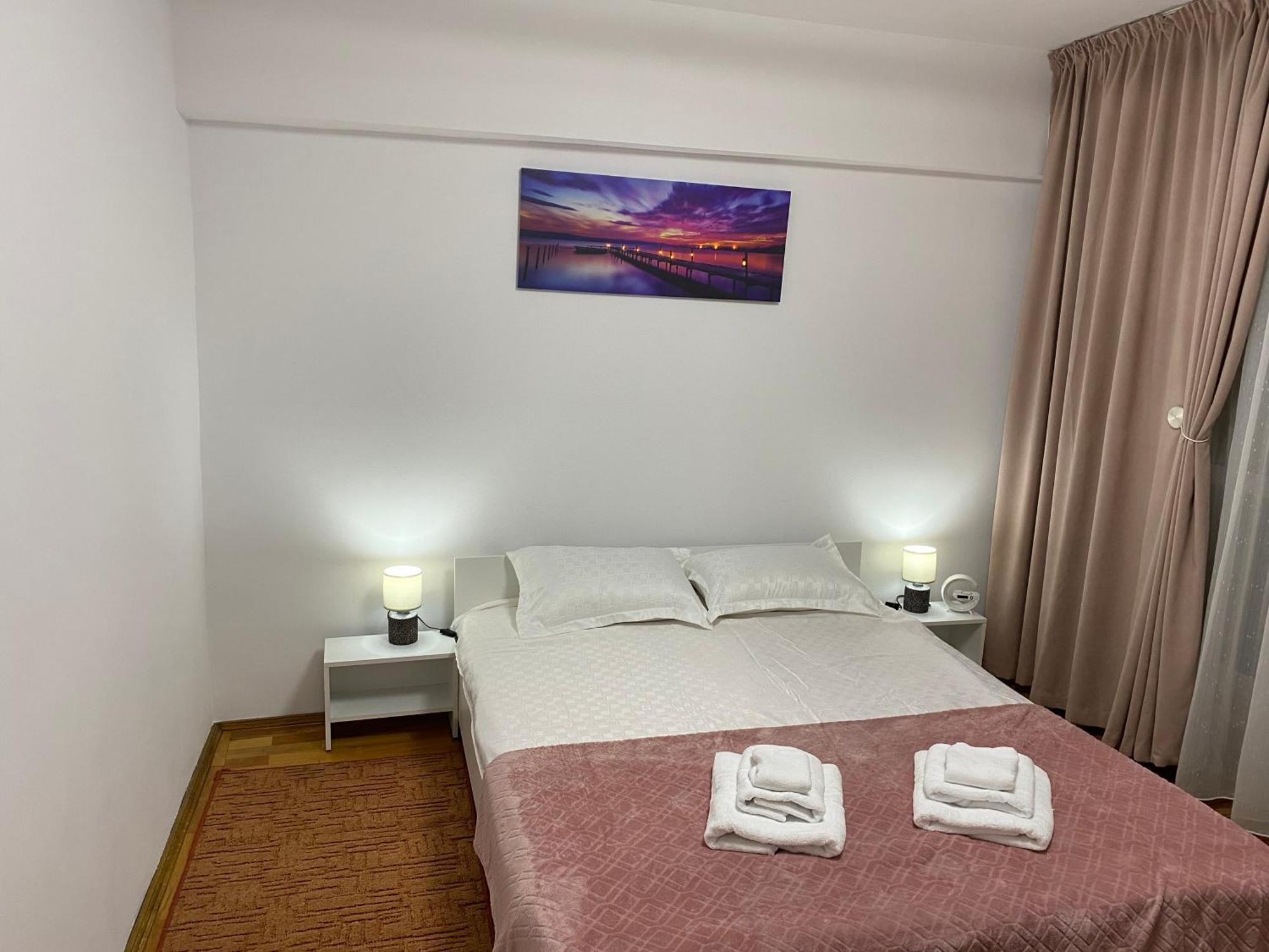 Central Relaxation Apartment Bukares Bagian luar foto