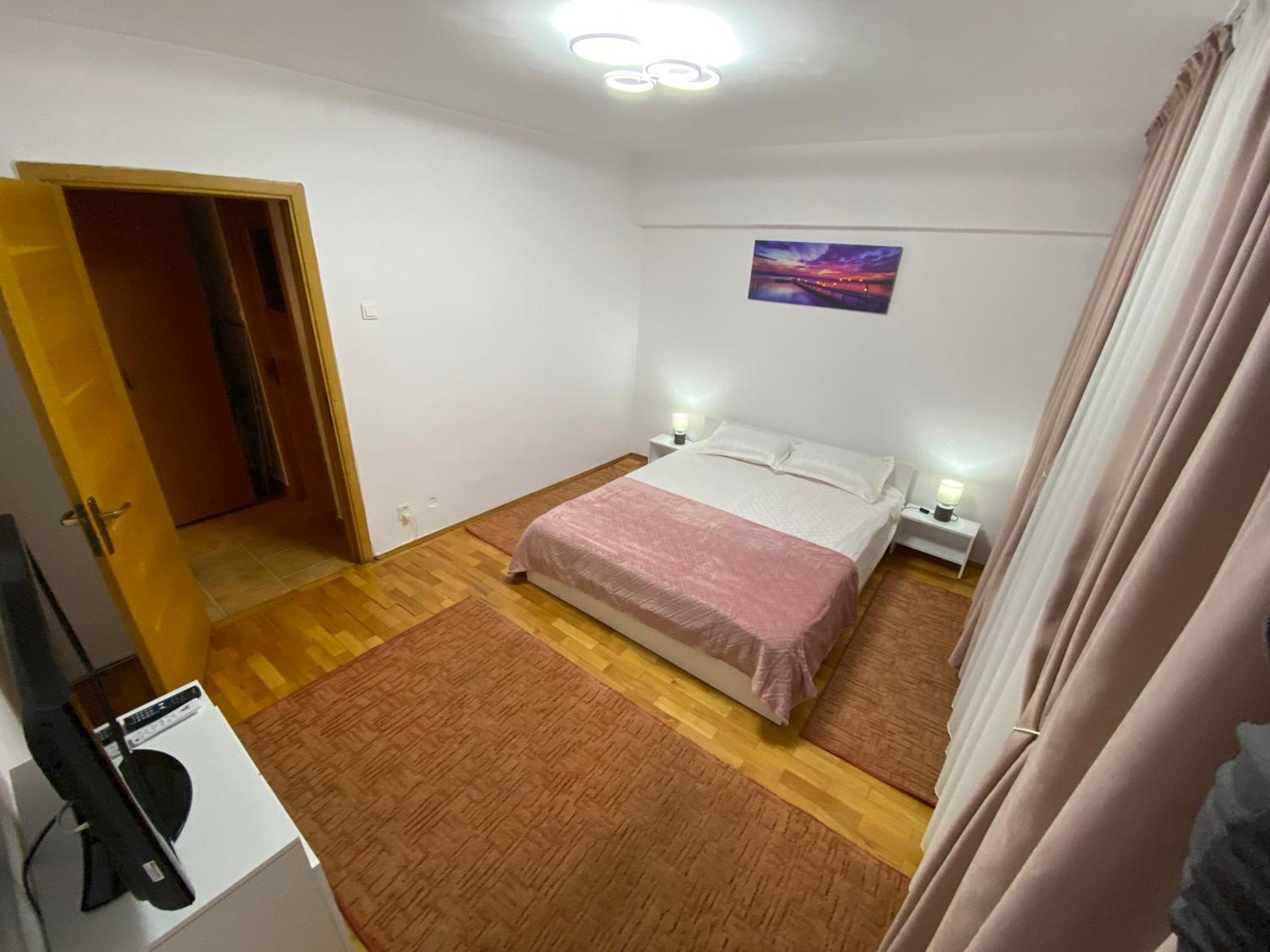 Central Relaxation Apartment Bukares Bagian luar foto