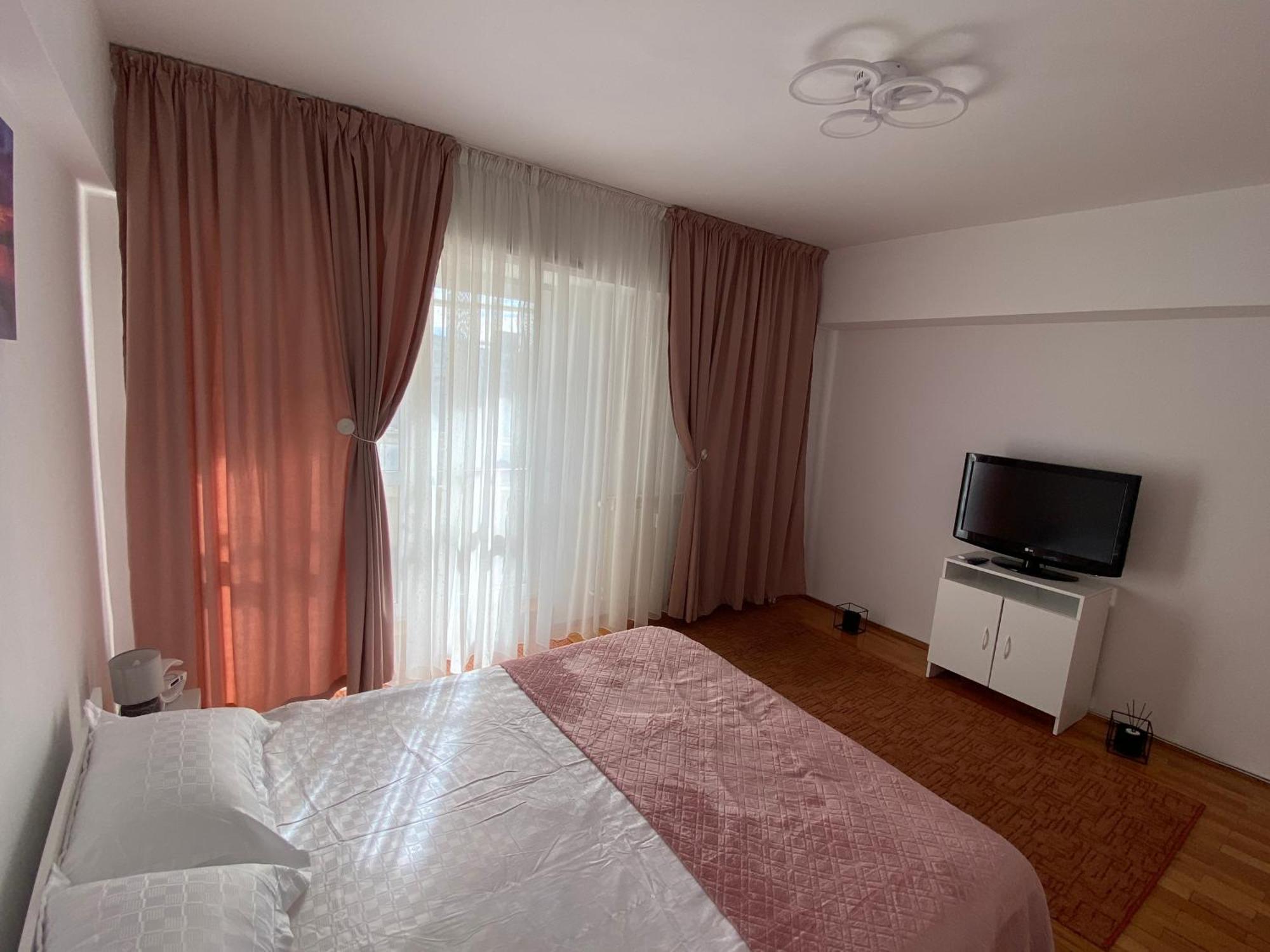 Central Relaxation Apartment Bukares Bagian luar foto